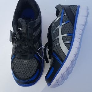 NWT Boys Zone  blue and black lace up sneakers